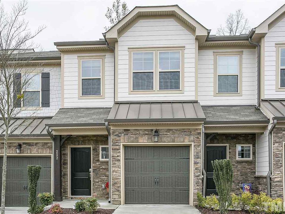 1st image of 252 Ellsworth Manor Dr