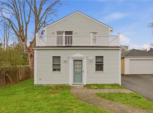 16 Cummings Rd, Newport, RI 02840