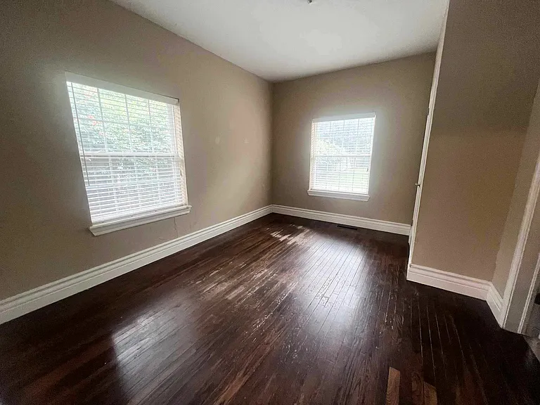 1730 NW 31st St — Photo 11