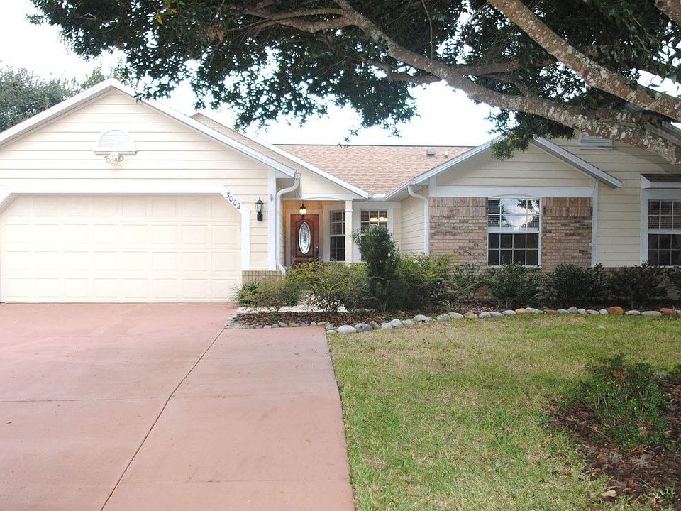 1st image of 3002 E Beaumont Ln