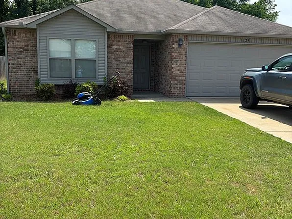 1129 Meadows Edge Dr, Alexander, AR 72002