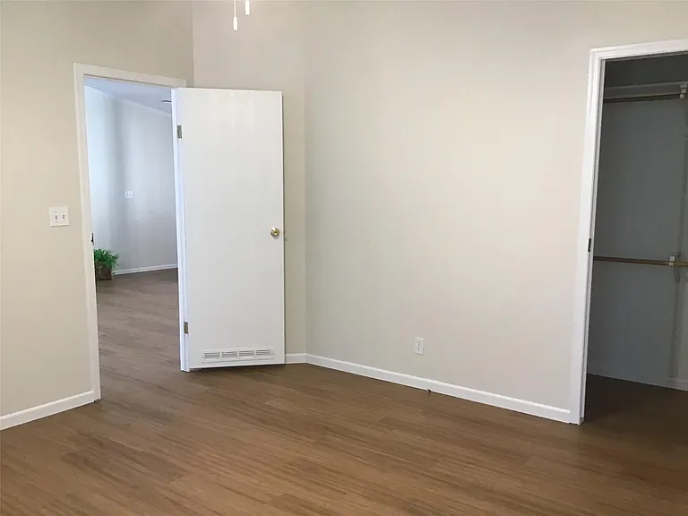 503 S Victoria St — Photo 19