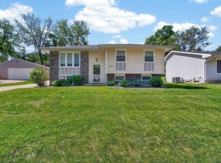 755 Terrace Dr, Carlisle, IA 50047