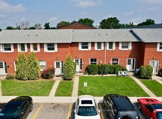 41 Orchard Pl #3, Chatham Kent, ON N7M 1A7