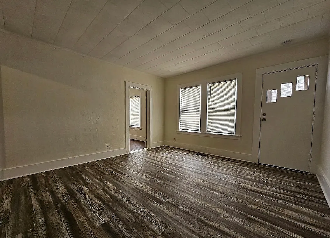 81 West St — Photo 3