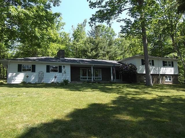 1st image of 2776 Forest Hill Dr