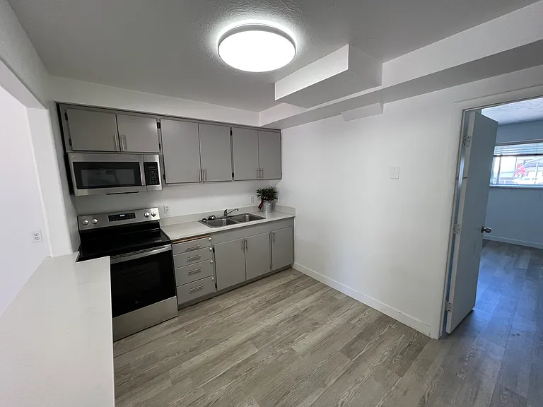 1790 W Harding Ave #1 — Photo 3