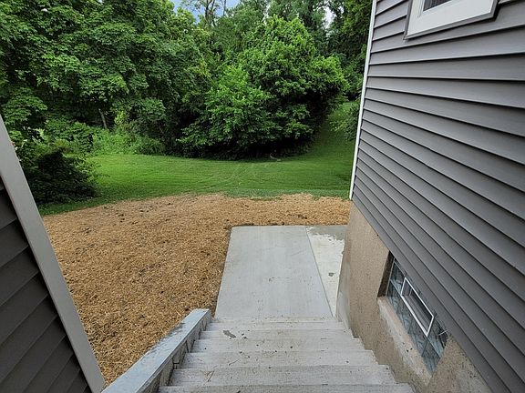 Steps to back patio