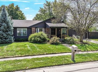 301 Creekwood Dr, Westfield, IN