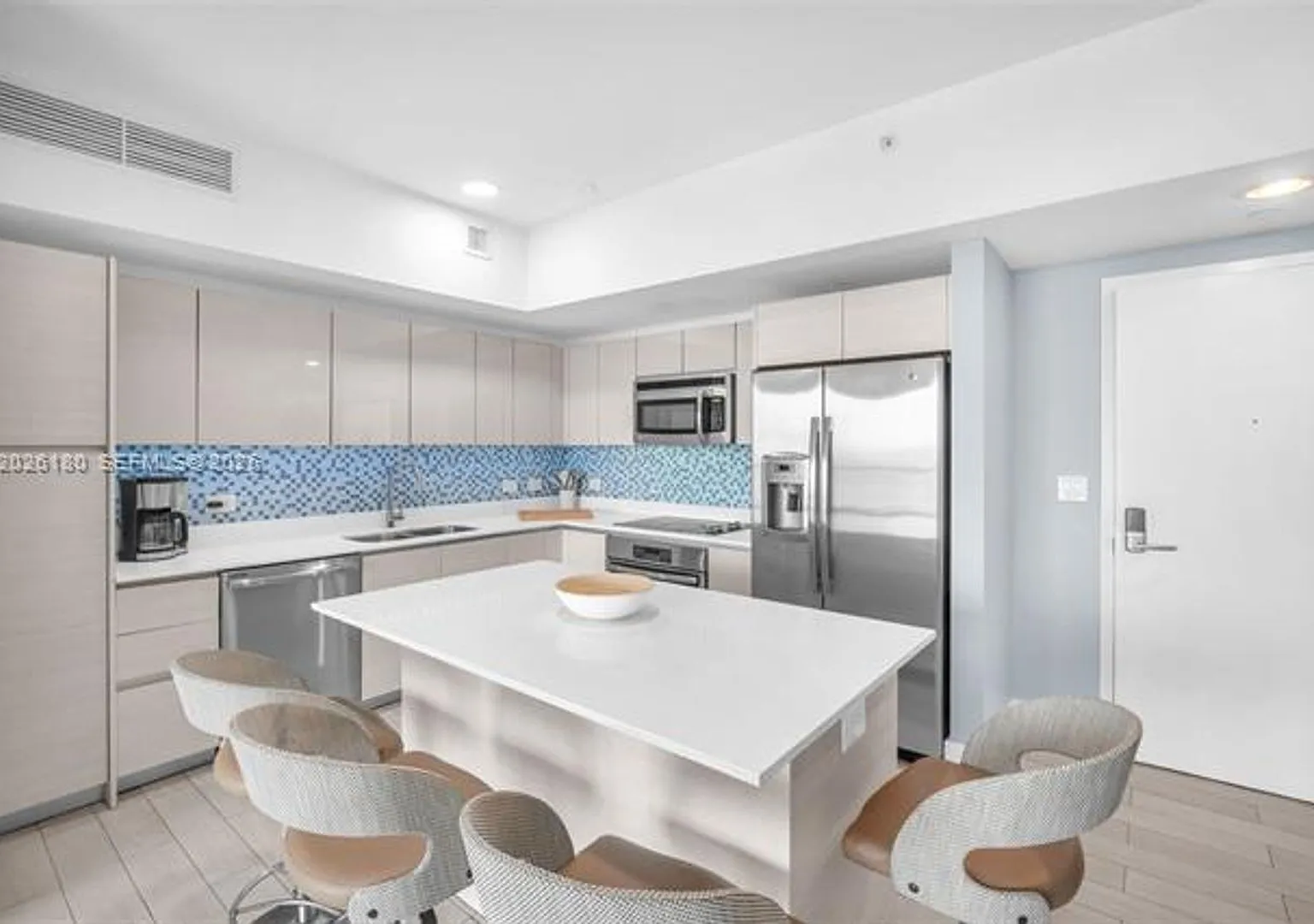2602 E Halladale cu-T3105, Hallandale Beach, FL 33009 — Photo 1