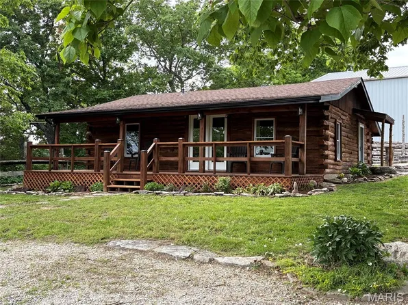 3 Bluffview Ct, New Florence, MO 63363