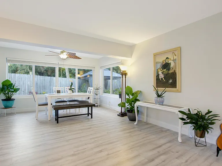 466 Tequesta Dr — Photo 15