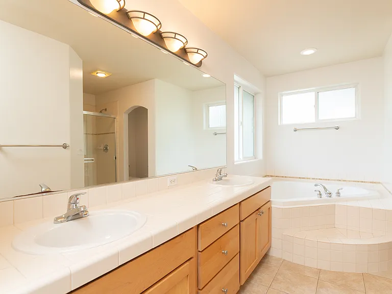 9448 S 196th Pl — Photo 22