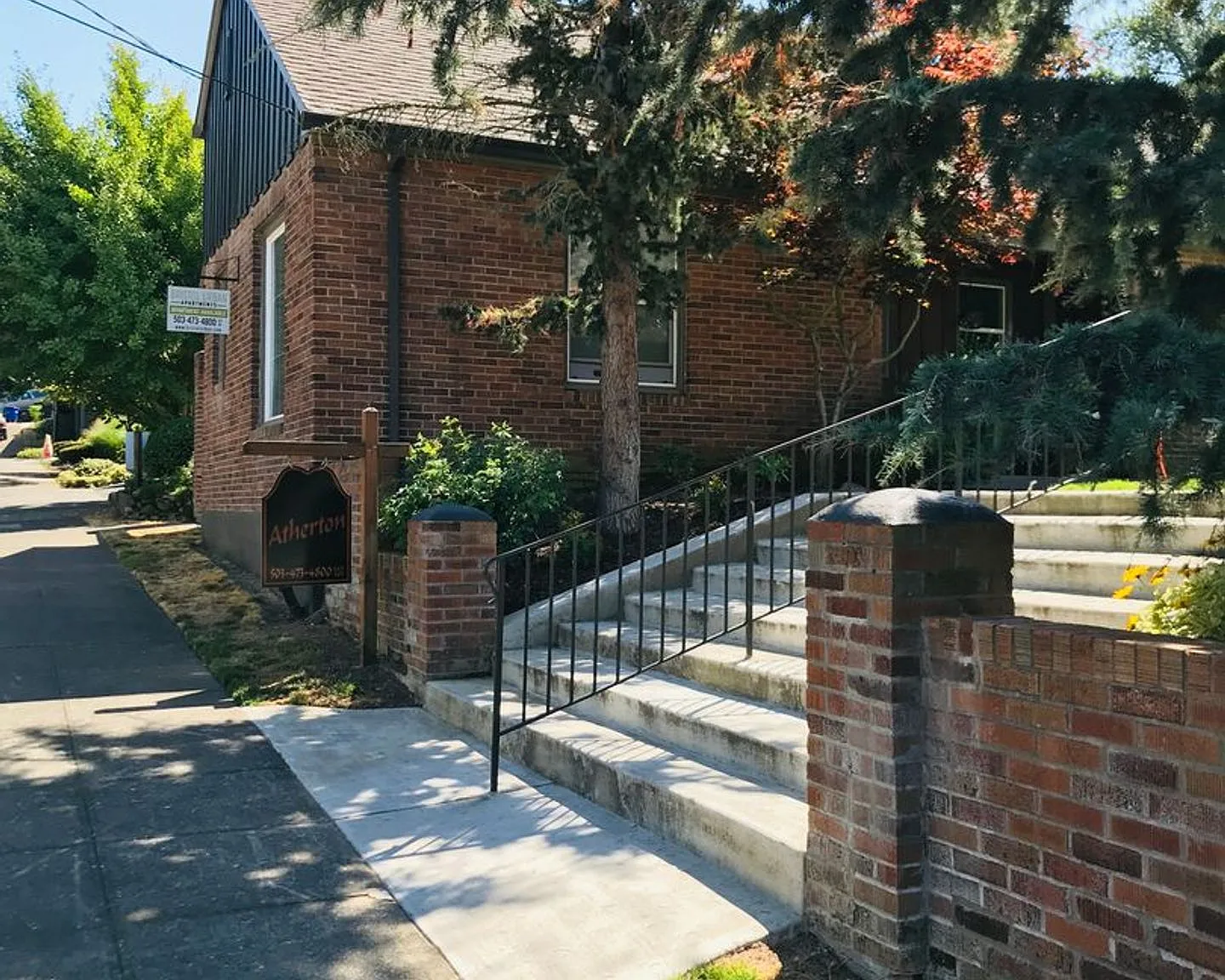 Atherton Apartments — Photo 2