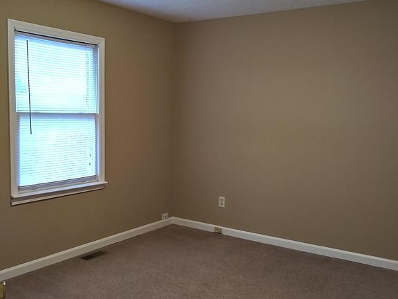 5th image of 206 S Keeneland Dr #B