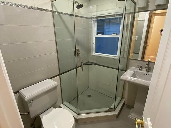 4th image of 15509 Cohancy St Floor 2