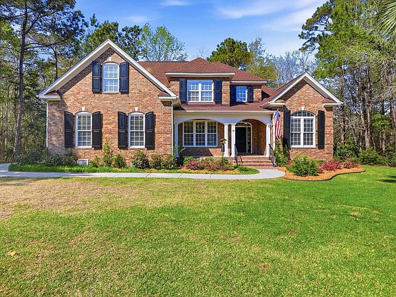 2nd image of 45 Highwood Circle