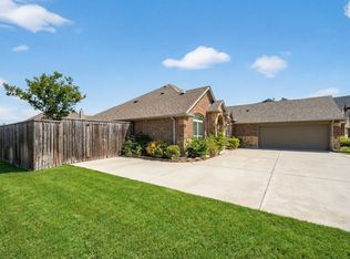 4701 Bungalow Dr, Garland, TX 75043