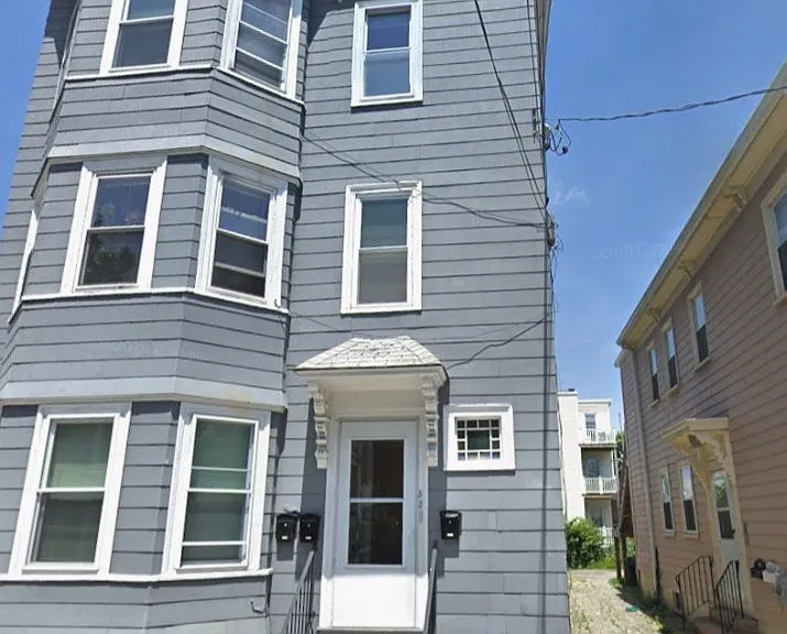 Jefferson St — Photo 1
