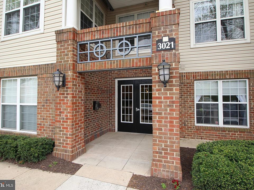 1st image of 3021 Nicosh Cir Unit 1104