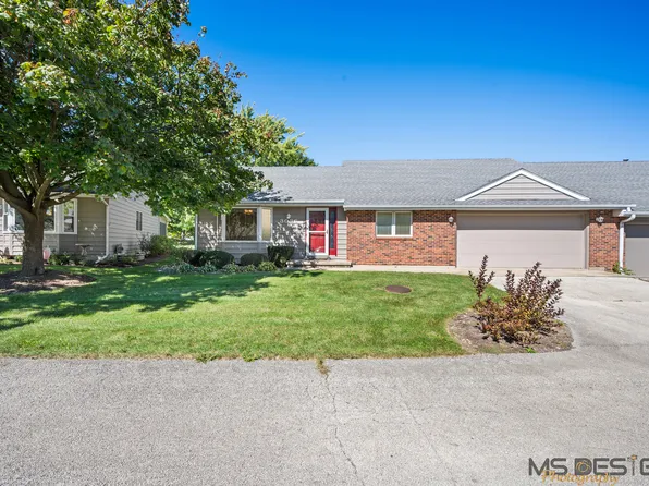 3036 Fairway Oaks Dr #3036, Dekalb, IL 60115