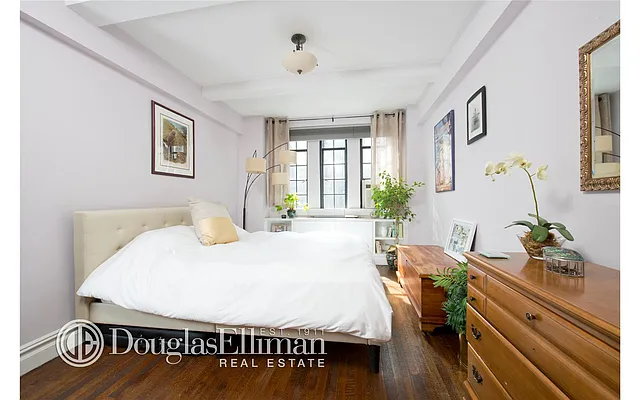 Rented by Douglas Elliman | media 3