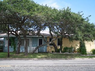 1220 S Church St, Rockport, TX 78382