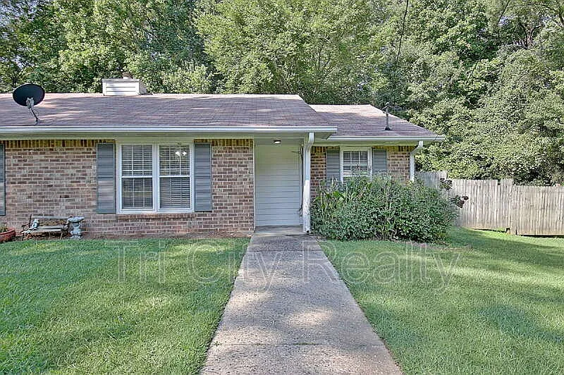 2 bed, 1.5 bath, 1050 sqft, $1,500 — Photo 3