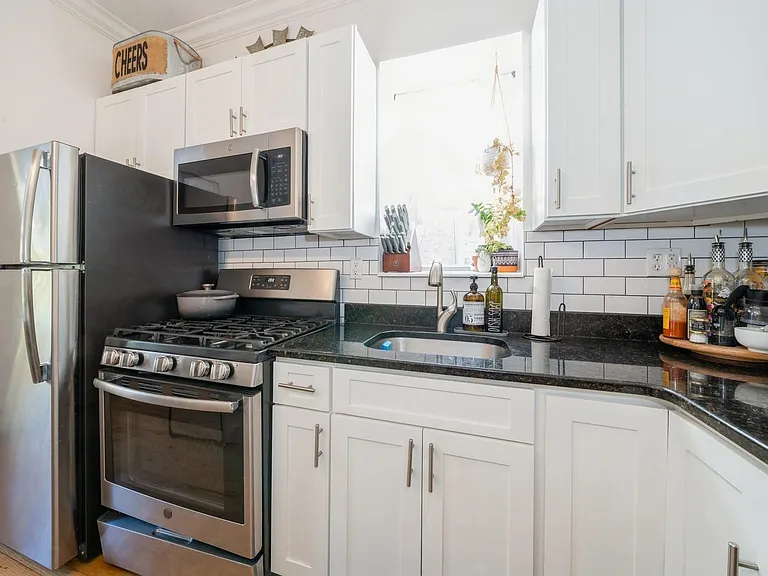 715 Willow Ave #5B-10 — Photo 4