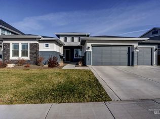 10008 W Twisted Vine Ct, Star, ID 83669