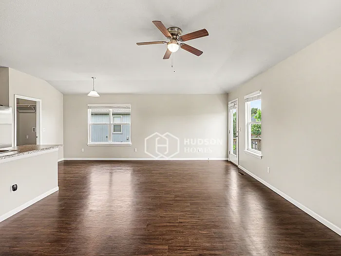 744 S Mulberry St — Photo 6