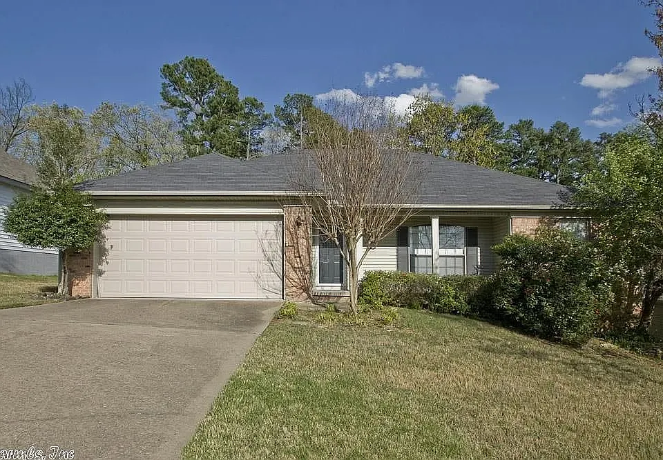 40 Springridge Dr