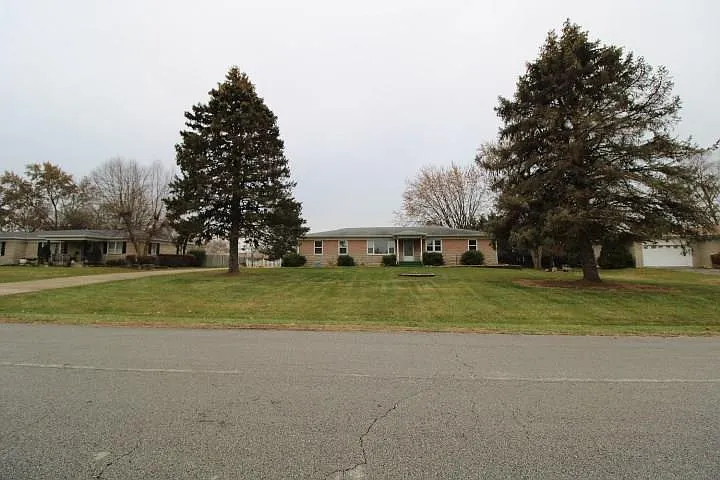 55 Dixie Dr photo 1