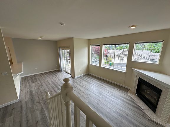 5th image of 18634 NE 55th Way
