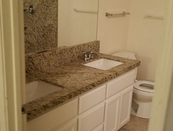 5th image of 1736 Bergen Dr