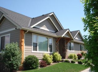 141 SE Yorktown Rd, Grants Pass, OR 97527