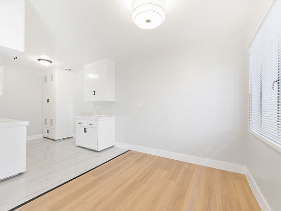 5th image of 11126 Crenshaw Blvd APT 2