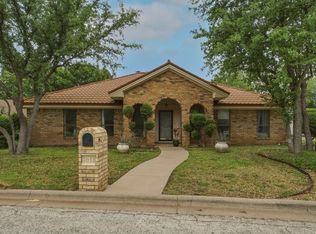 2618 Woodlake Dr, Abilene, TX 79606