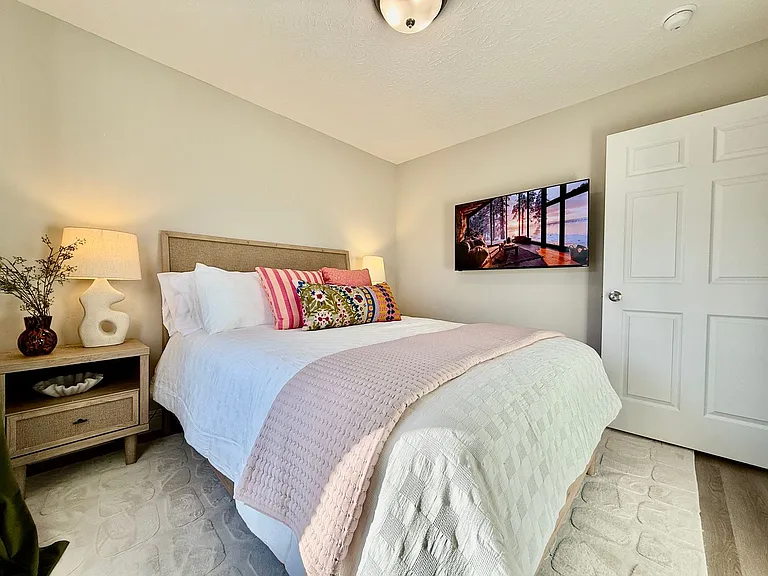 224 Taylor Dr — Photo 17