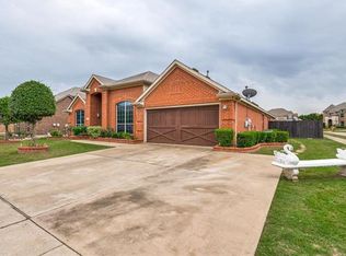 1002 Grover Ct, Cedar Hill, TX 75104