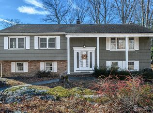 228 Brook Valley Rd, Towaco, NJ 07082