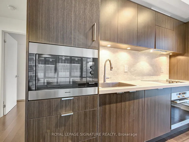 21 Widmer St #1111 — Photo 19
