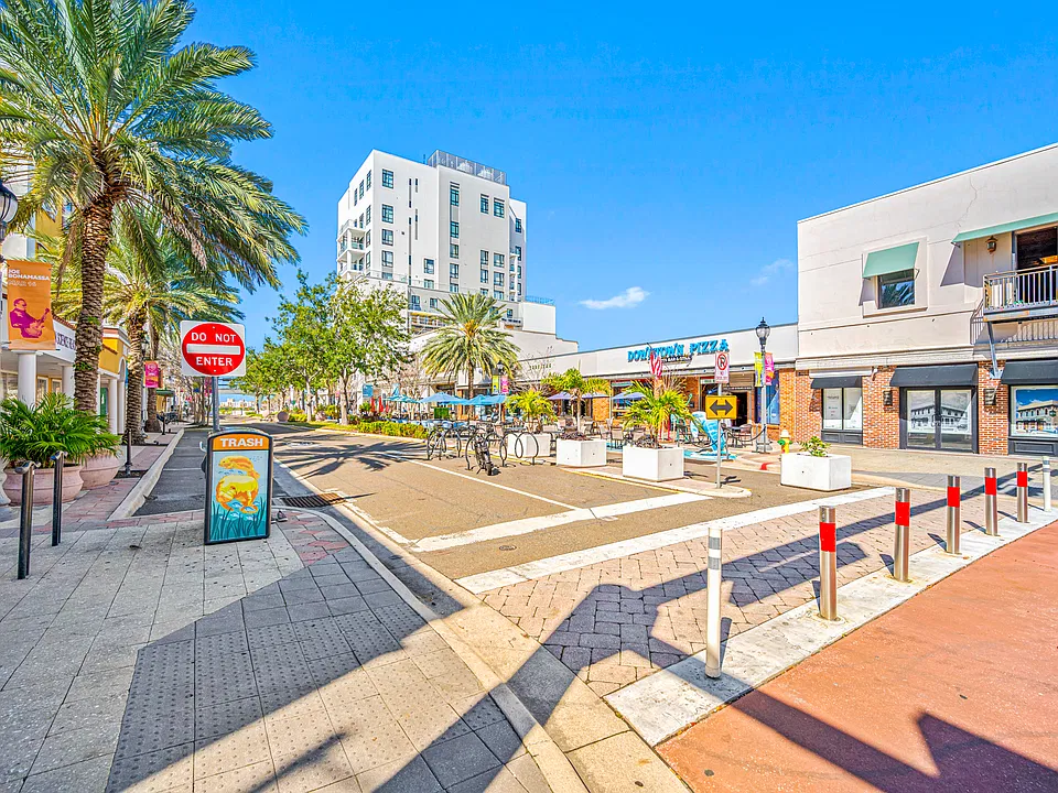 5 N Osceola Ave #204