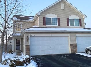 2640 Hearthstone Dr, Hampshire, IL 60140