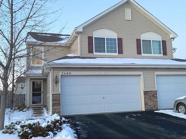 2640 Hearthstone Dr, Hampshire, IL 60140