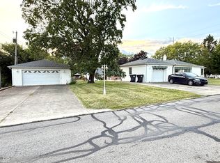 1921 E 10th St, Anderson, IN 46012