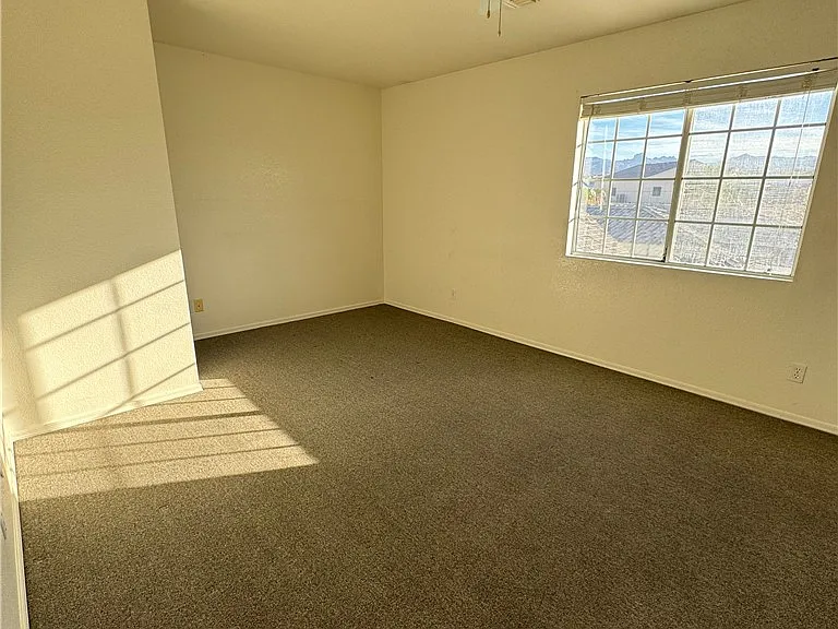 331 Phyllis Dr #2 — Photo 13