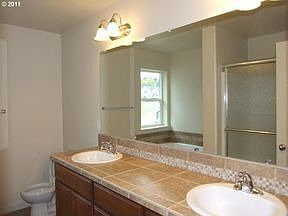 1st image of 3007 NE 161st Ave