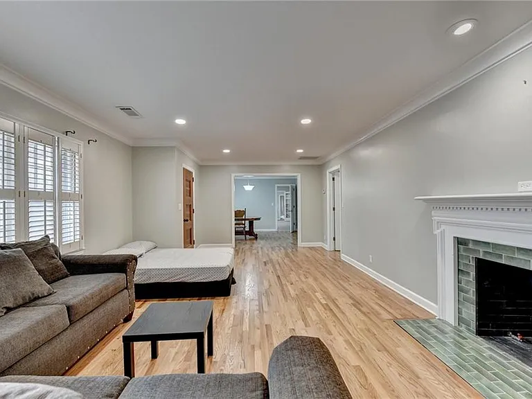 8 Highland Ln — Photo 9