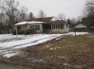 3422 Sycamore Dr, Columbus, IN 47203